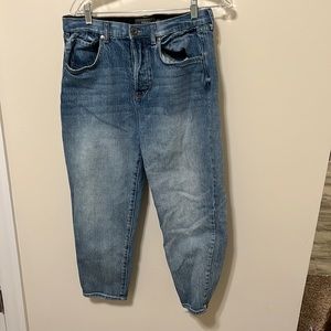 Torrid Women’s Feel The Fit Button Jeans / Size 10S / Very Good Condition